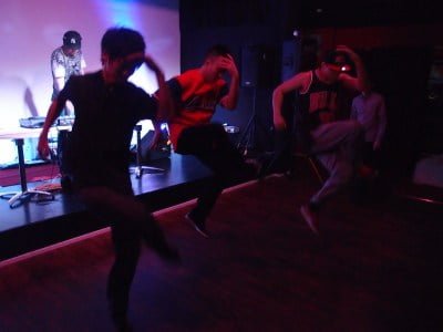 ダンス仲間との写真